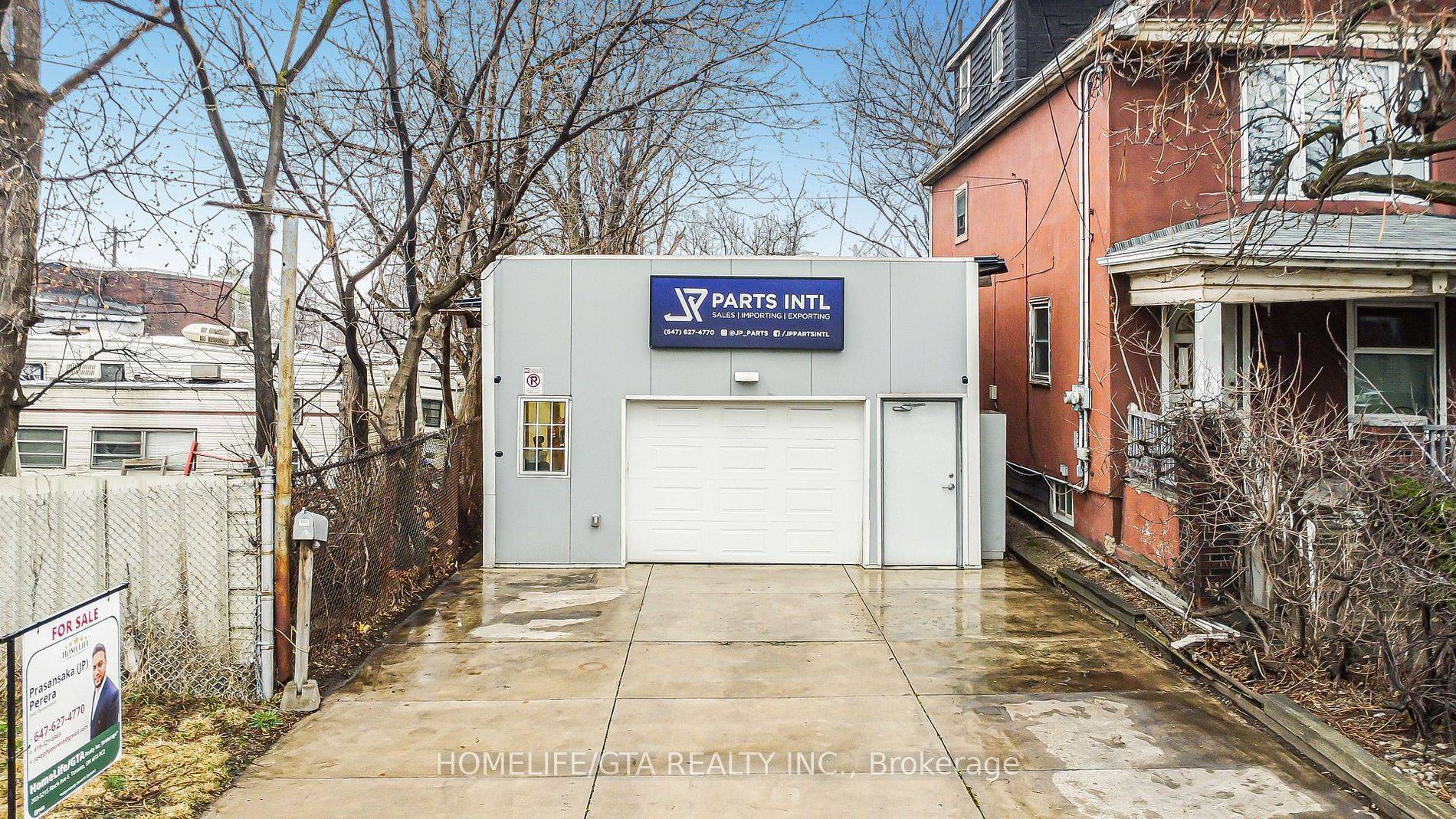 Hamilton, ON L8L 4B5,11 Whitfield AVE