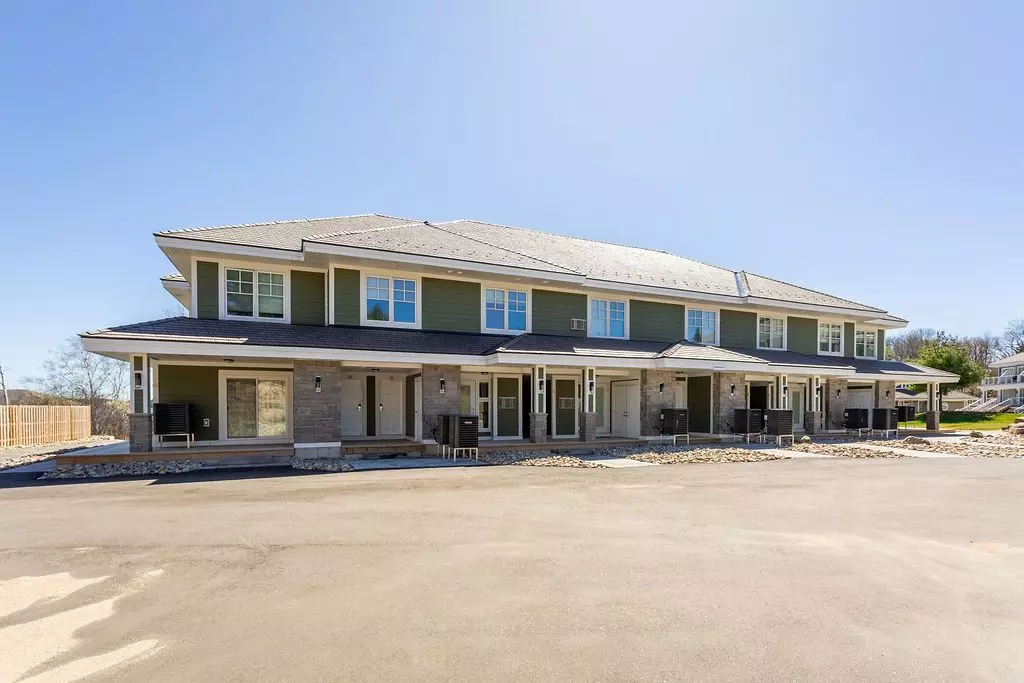 Muskoka Lakes, ON P1L 1W8,1869 Muskoka 118 RD #BTV-105