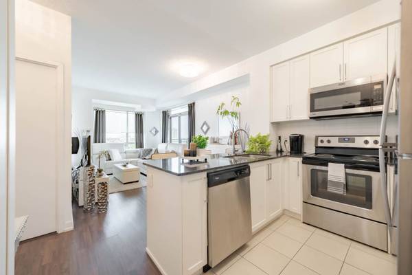 840 Queens Plate DR #704, Toronto W10, ON M9W 0E7