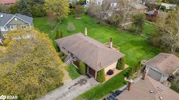 Oakville, ON L6L 2J1,2030 Vickery DR