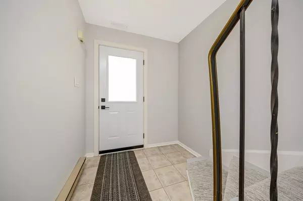 Halton Hills, ON L7G 1J4,108 Sinclair AVE #1