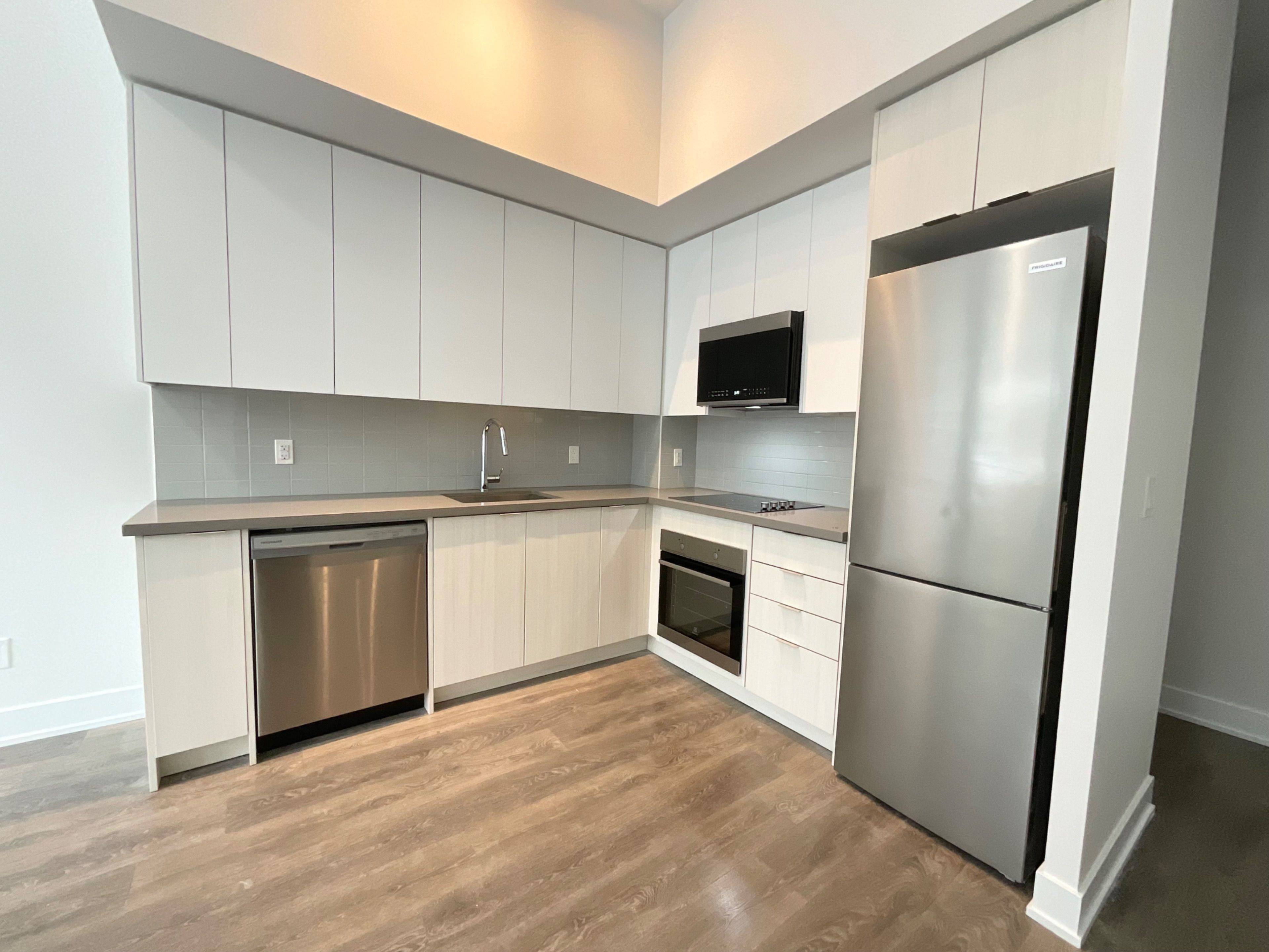 Oakville, ON L6H 3R7,2481 Taunton RD #363