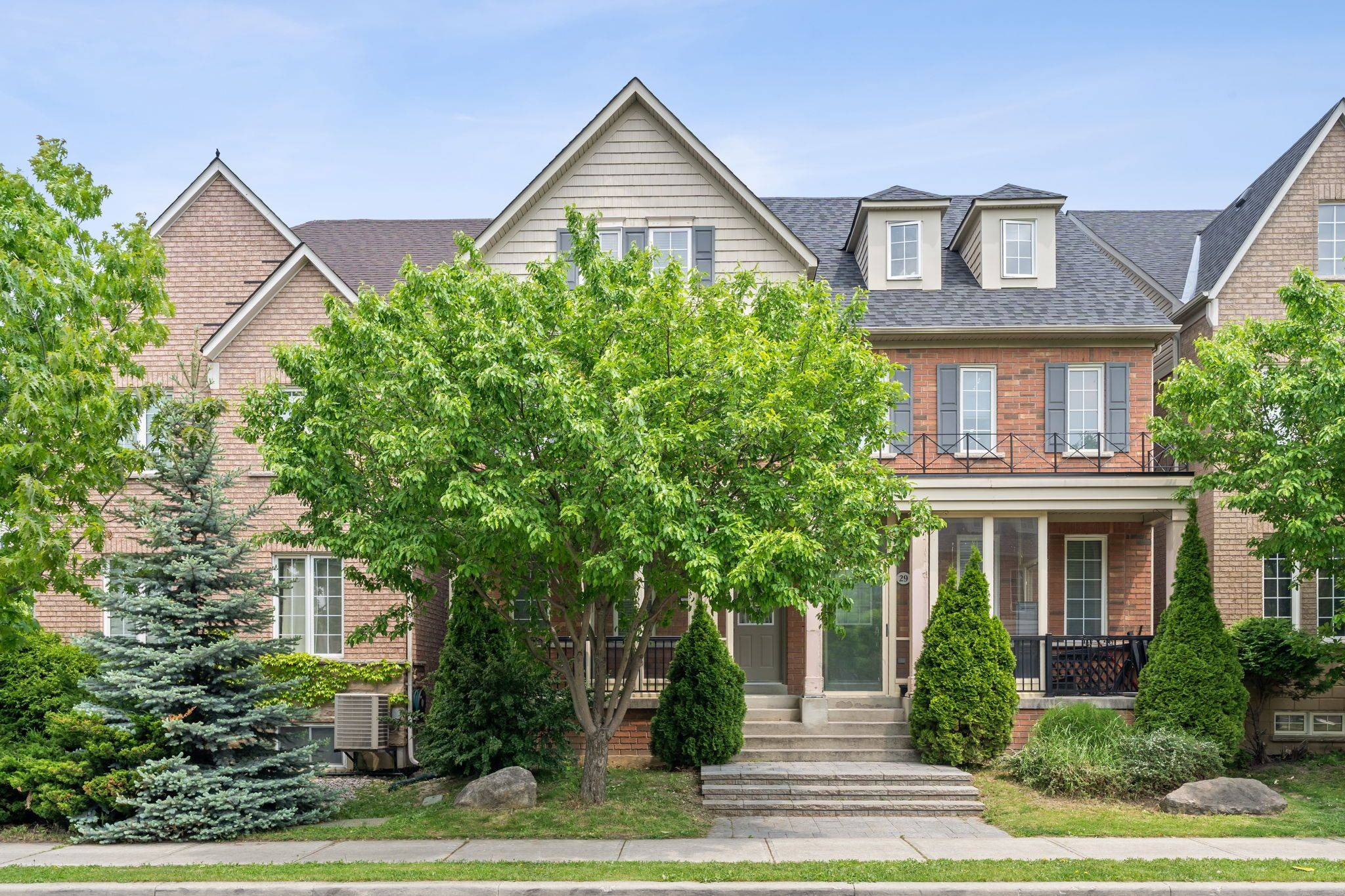 Toronto W05, ON M3J 3P8,31 Haynes AVE