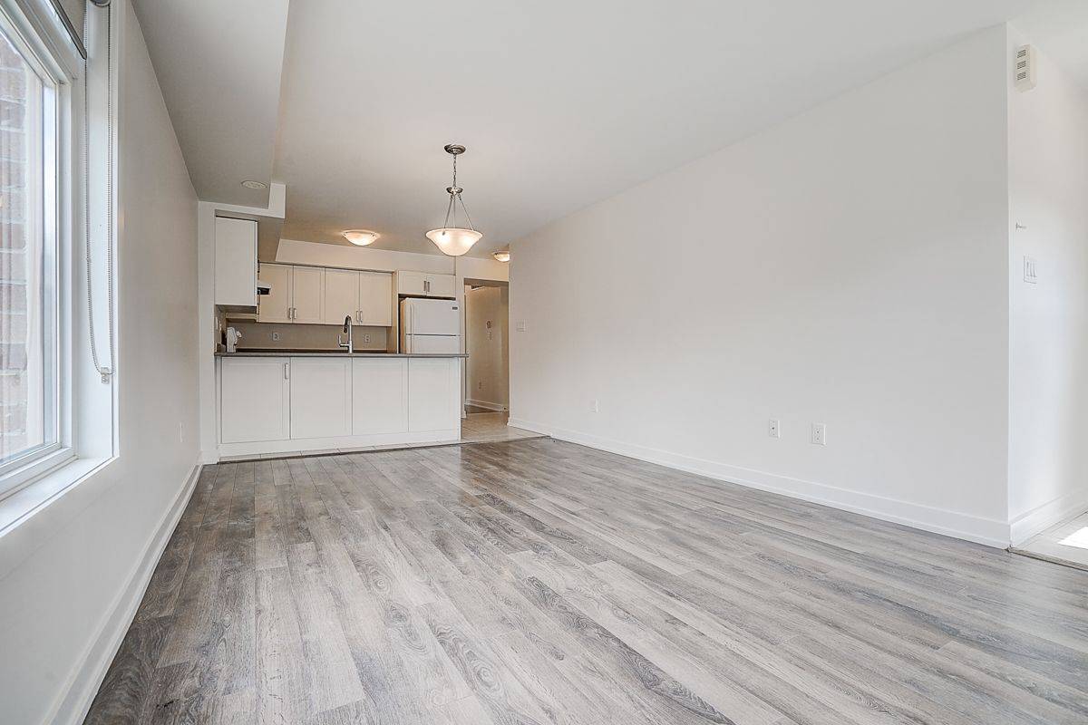 Toronto W05, ON M9M 0B5,100 Parrotta DR #116
