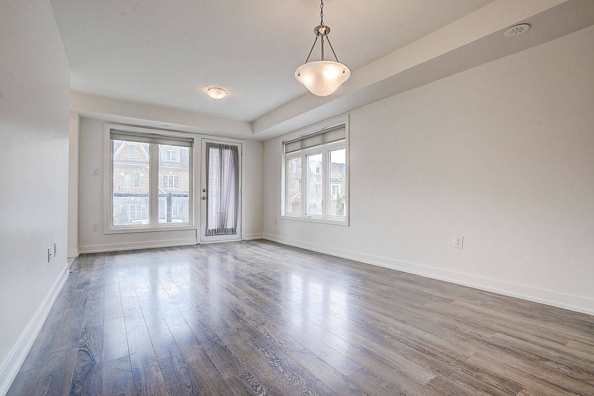 Toronto W05, ON M9M 0B5,100 Parrotta DR #116
