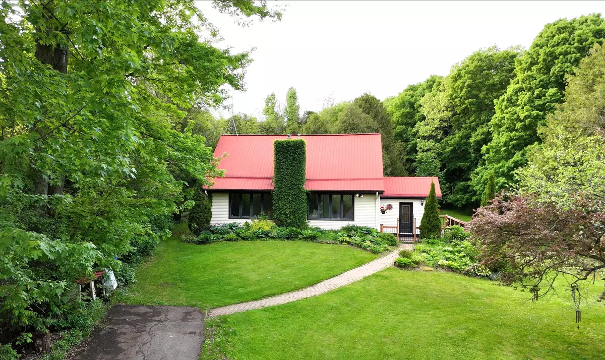 Beckwith, ON K7C 3P2,1328 9th Line E