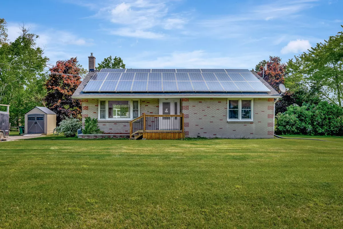 Quinte West, ON K0K 1L0,12 Roseland DR