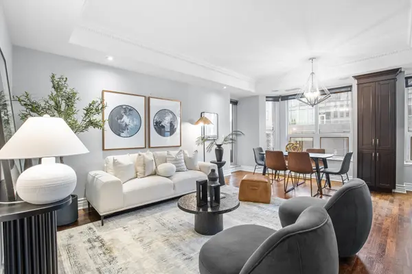 68 Yorkville AVE #308, Toronto C02, ON M5R 3V7