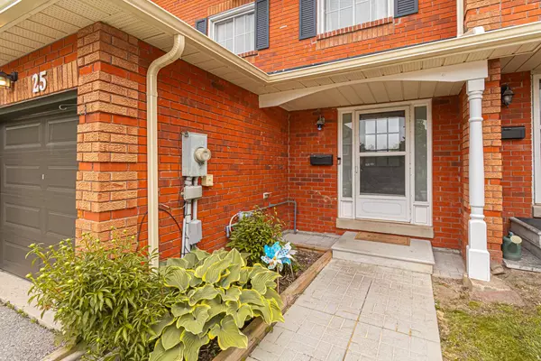 Barrie, ON L4N 7M8,165 Kozlov ST #25