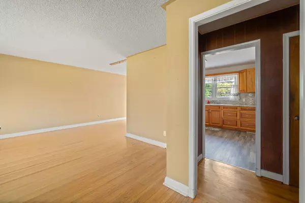 Quinte West, ON K0K 1L0,12 Roseland DR