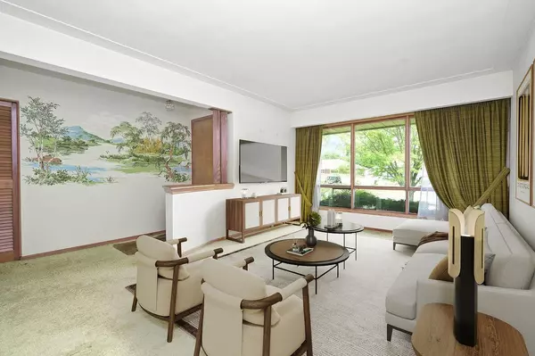 Elmvale Acres And Area, ON K1G 1Y7,768 Pleasant Park RD