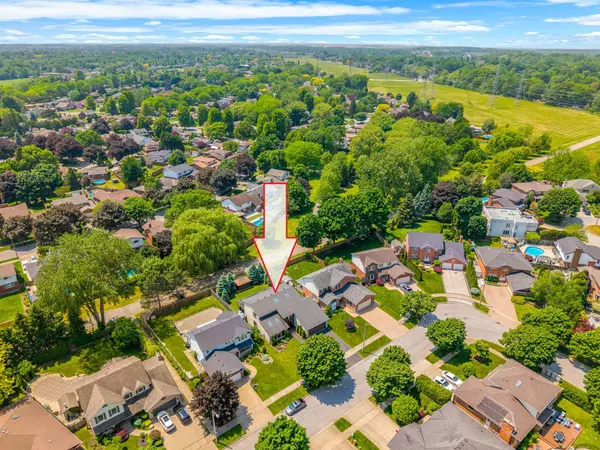 Niagara Falls, ON L2J 4H7,6380 Emma ST