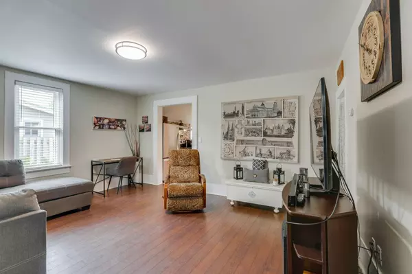 Tillsonburg, ON N4G 3Z5,81 Victoria ST