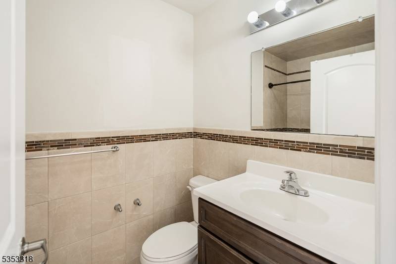 Elizabeth City, NJ 07206,452 Fulton St