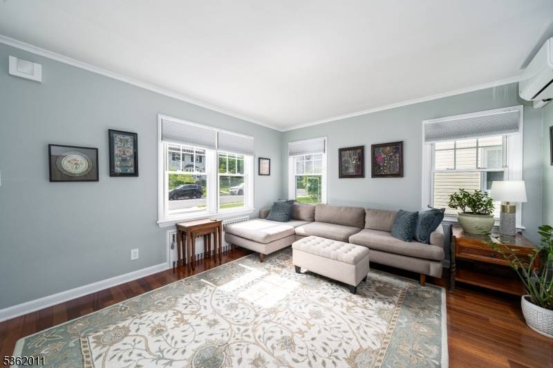 Verona Twp., NJ 07044,68 Derwent Ave