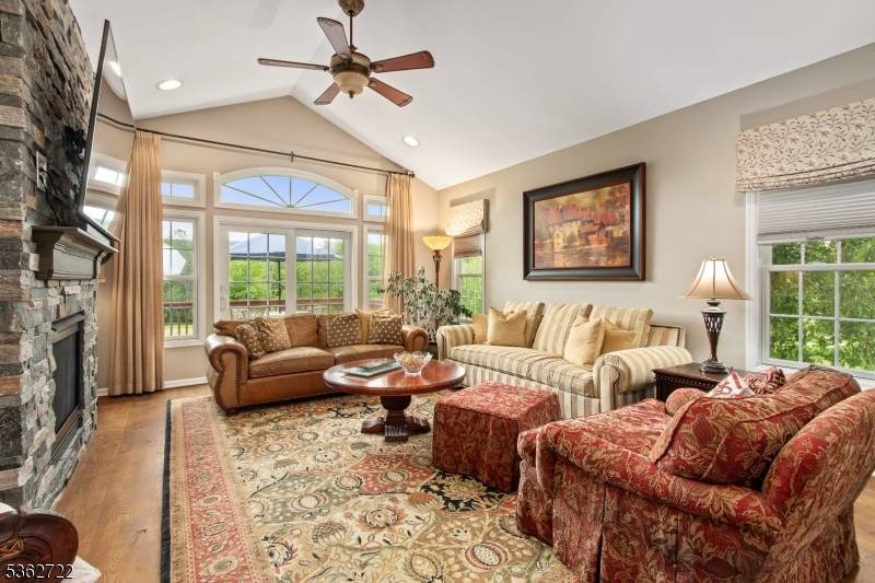Hardyston Twp., NJ 07419,2 Turnberry Ln