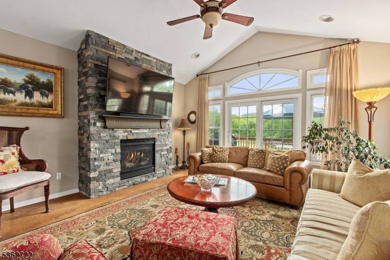 Hardyston Twp., NJ 07419,2 Turnberry Ln
