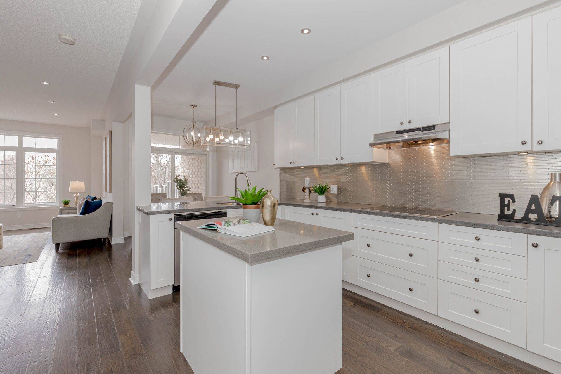 Caledon, ON L7C 3W9,31 Mccardy CT