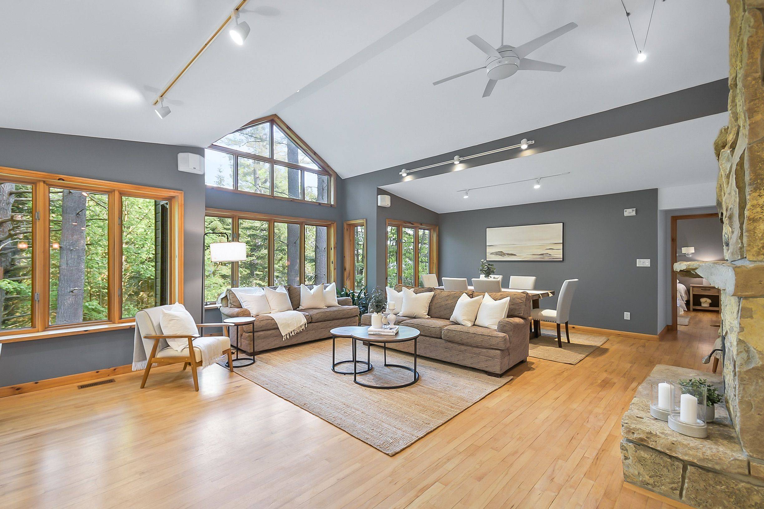 Lake Of Bays, ON P0B 1A0,1109 Glenmount RD
