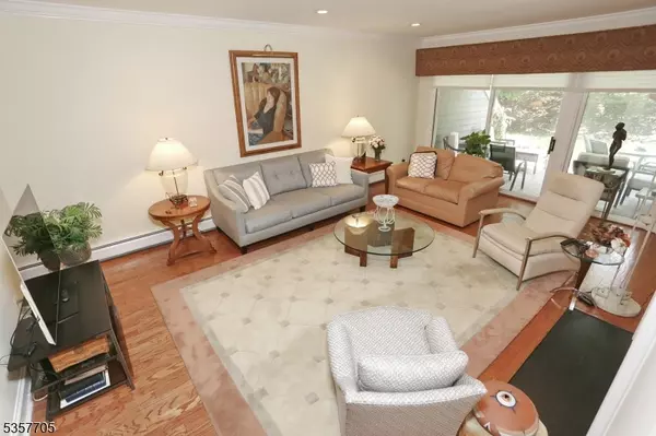 Wyckoff Twp., NJ 07481,195 Brewster Rd