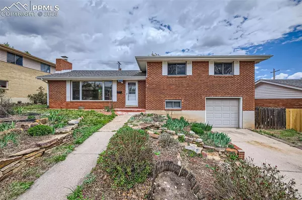 Colorado Springs, CO 80909,2111 Eagle View DR