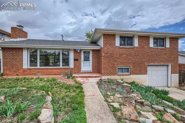 Colorado Springs, CO 80909,2111 Eagle View DR