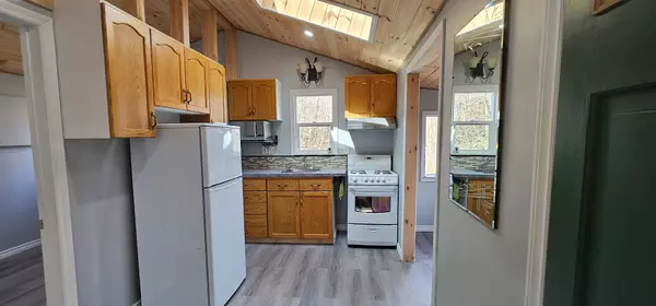 South Bruce Peninsula, ON N0H 2T0,13 4th AVE