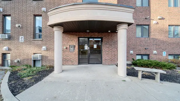 70 First ST #301, Orangeville, ON L9W 2E5