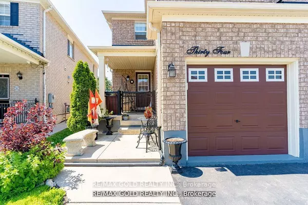 34 Jingle CRES, Brampton, ON L6S 0B2