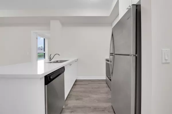 Lincoln, ON L0R 1B3,5055 GREENLANE RD #143