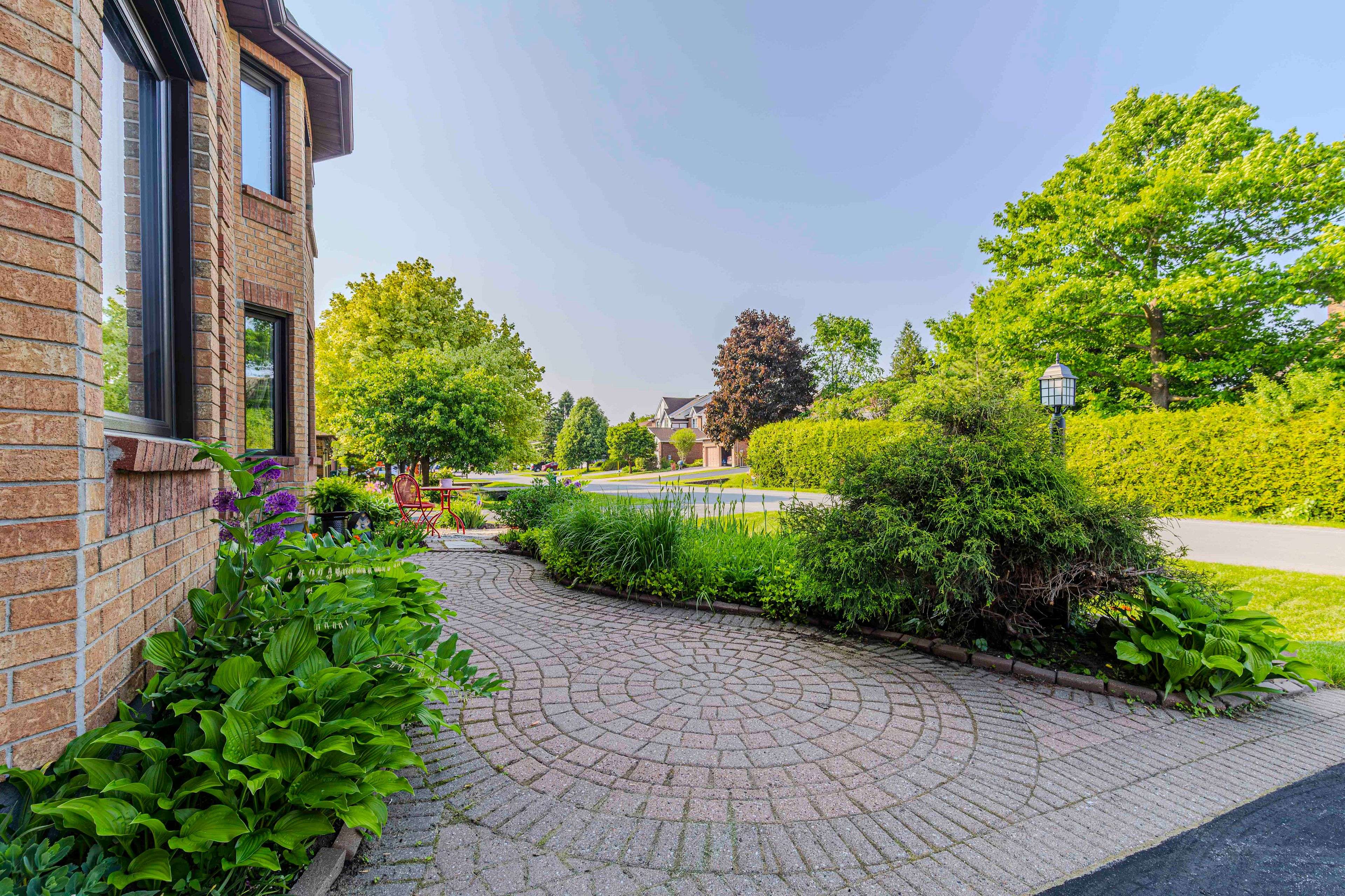 Kanata, ON K2L 1W4,67 Vanstone DR