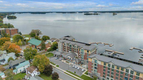 Gananoque, ON K7G 0B1,129 South ST #510