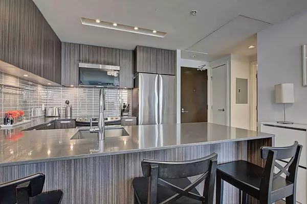 Calgary, AB T2R 0X4,626 14 AVE SW #713