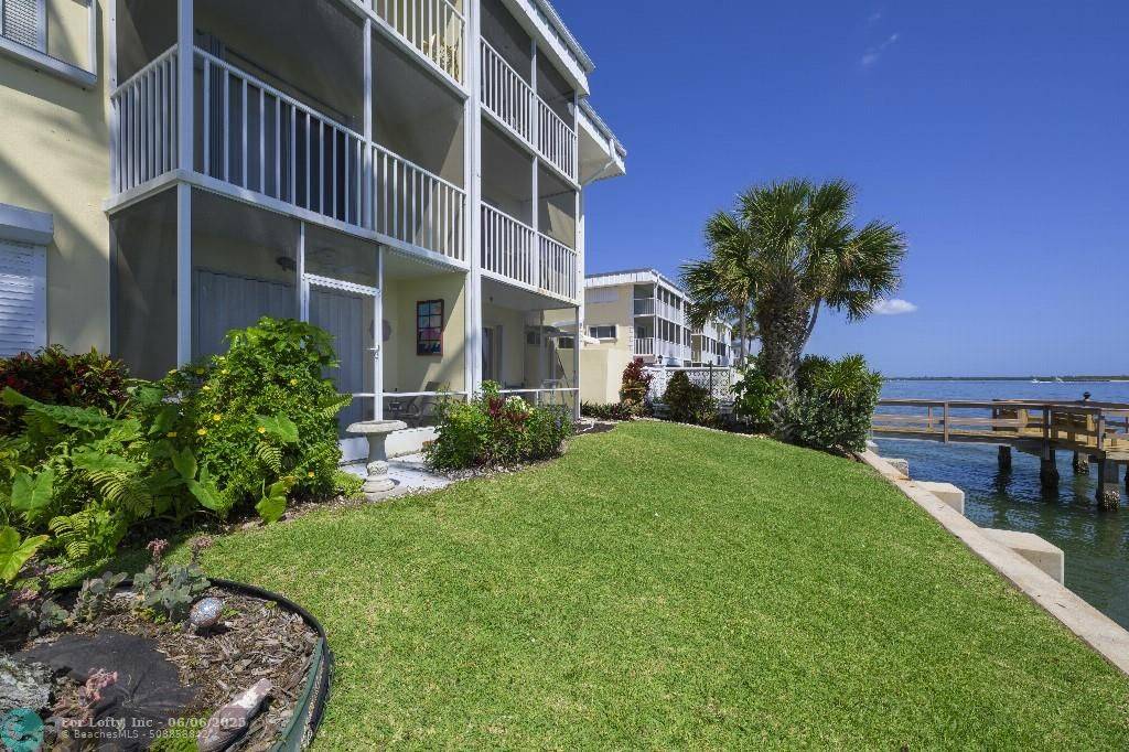 100 Doolen Ct  #101A, North Palm Beach, FL 33408