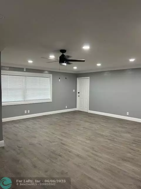 North Lauderdale, FL 33068,401 SW 73rd Avenue