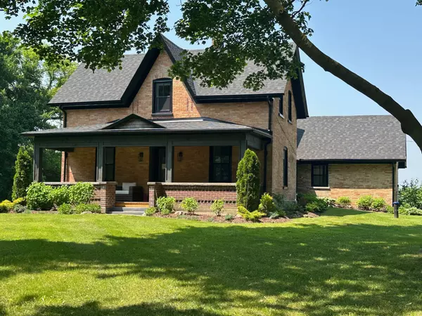 19572 Centre ST, East Gwillimbury, ON L0G 1M0