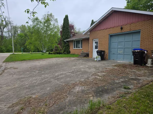 Clearview, ON L0M 1S0,233 Mowat ST S