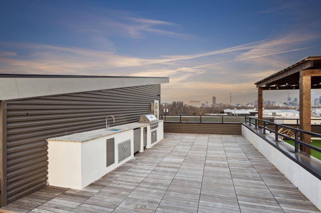 Dallas, TX 75207,4763 Algiers Street #100