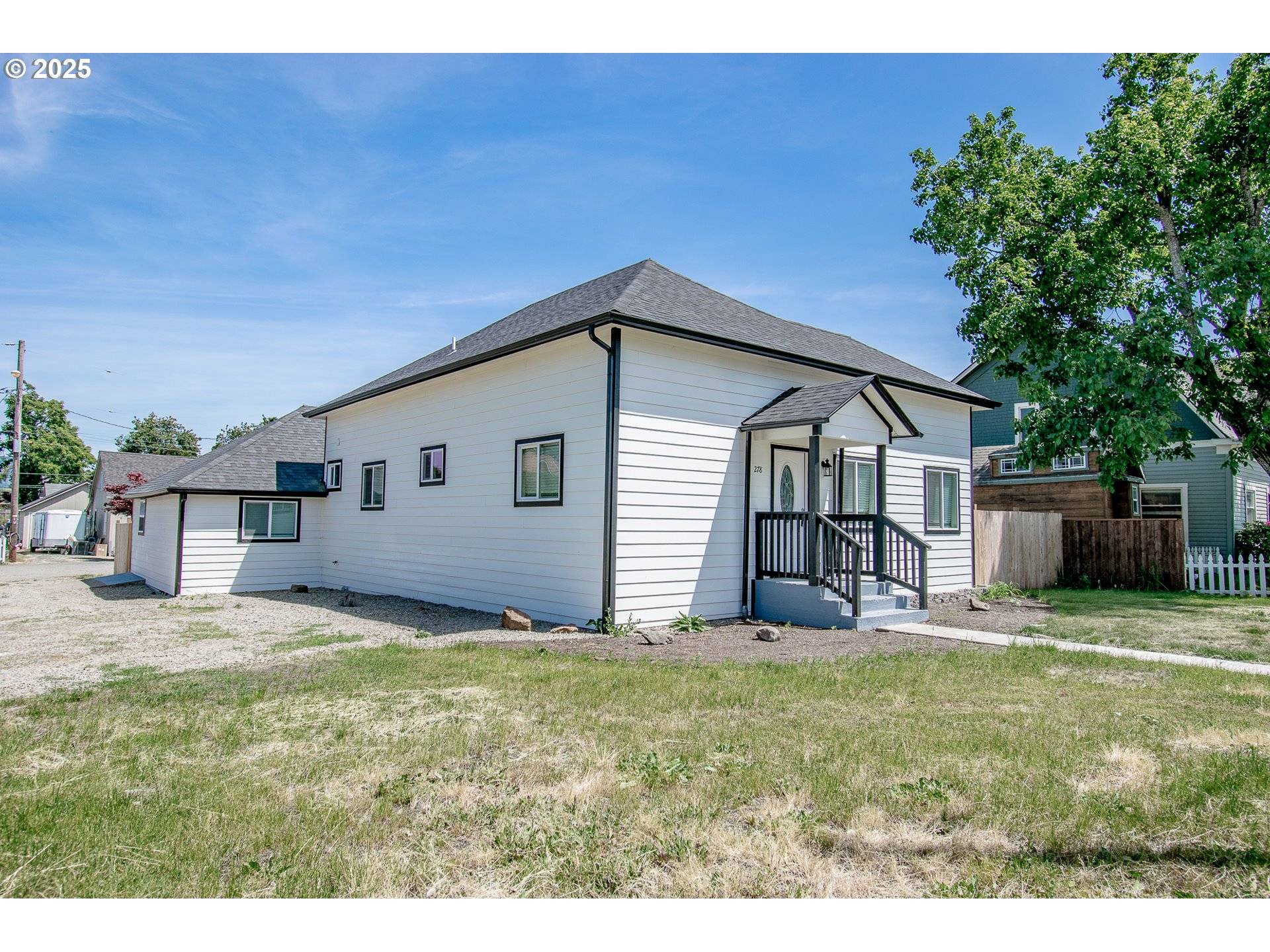 Cottage Grove, OR 97424,278 CHERRY CT