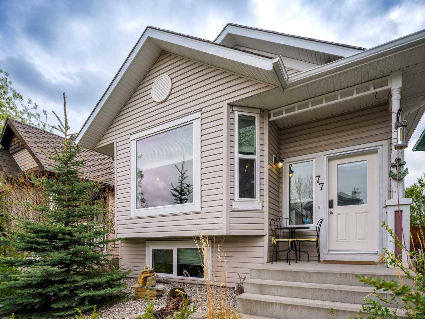 Calgary, AB T2Y 4W8,77 Evermeadow MNR SW