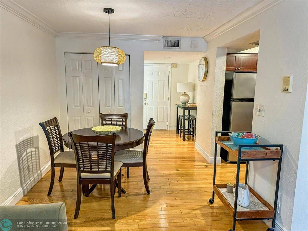 4525 Poinciana St  #8, Lauderdale By The Sea, FL 33308