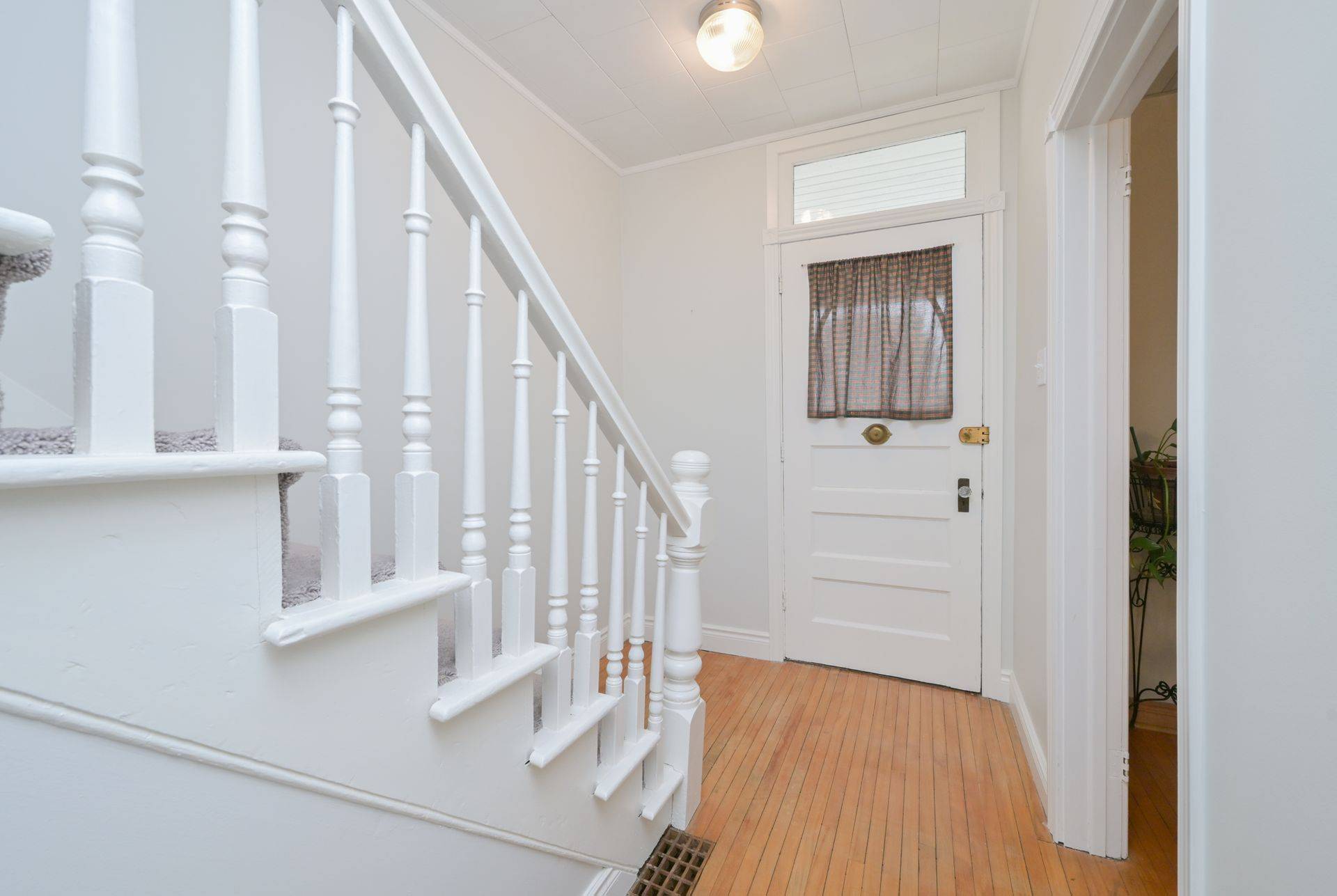 New Tecumseth, ON L9R 1H4,51 Ontario ST