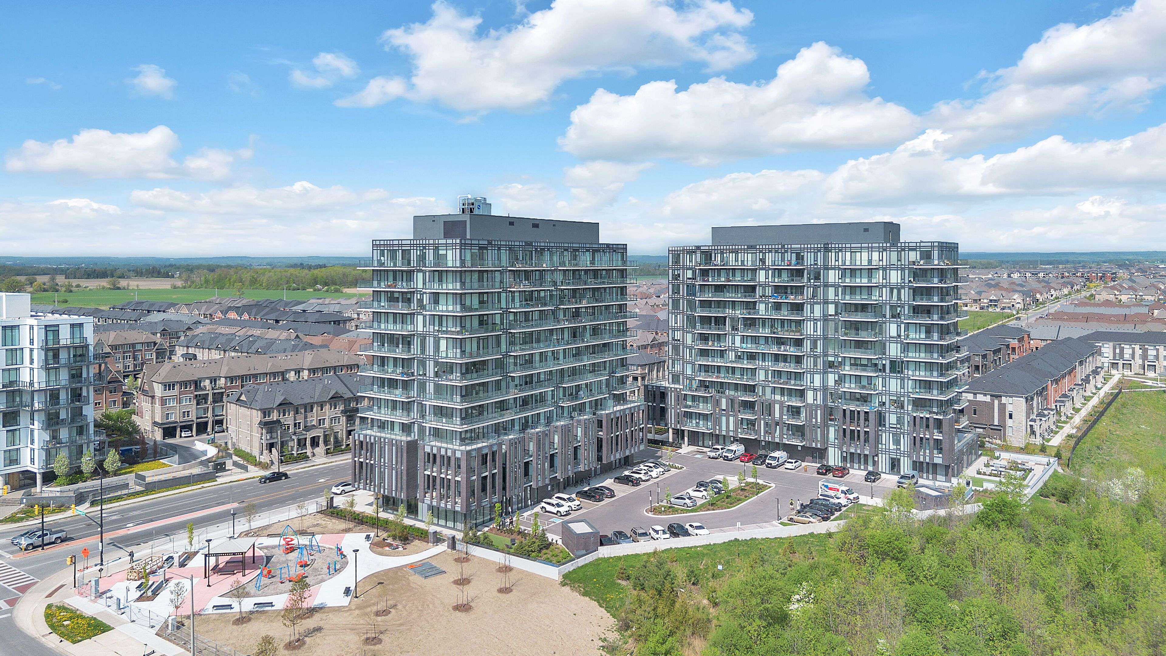 Brampton, ON L7A 5L6,215 Veterans DR #304