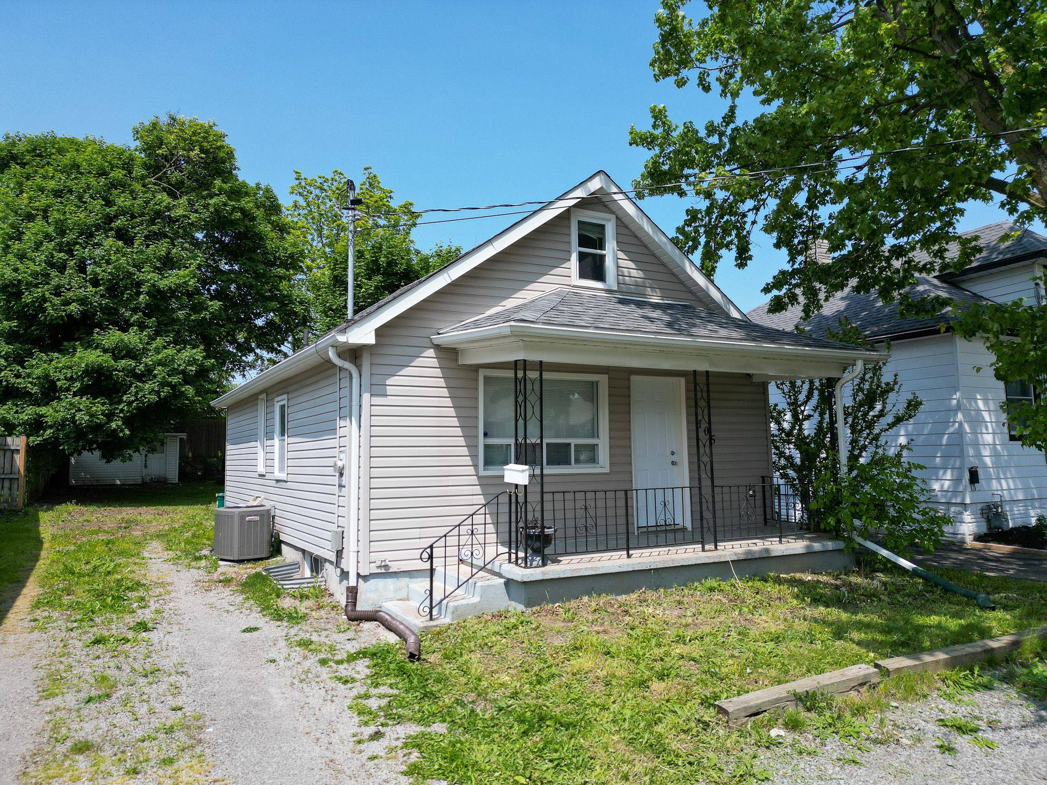 Thorold, ON L2V 1Z3,105 Ormond ST N