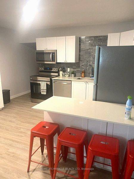 Waterloo, ON N2L 2R7,87 westmount RD N #Unit 5 Level 2