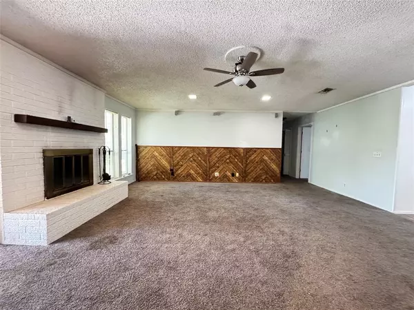 Paris, TX 75462,1050 35th Street NE