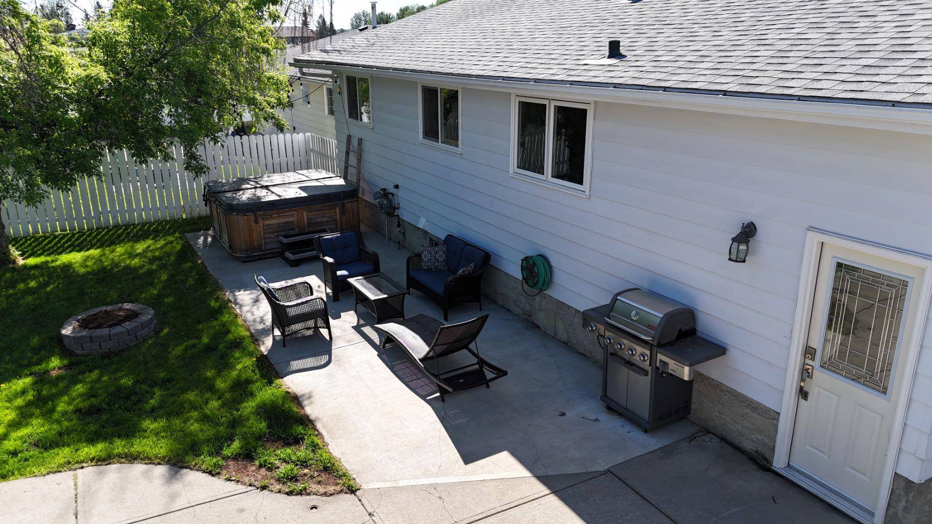 Edson, AB T7E 1J3,5756 9 Avenue