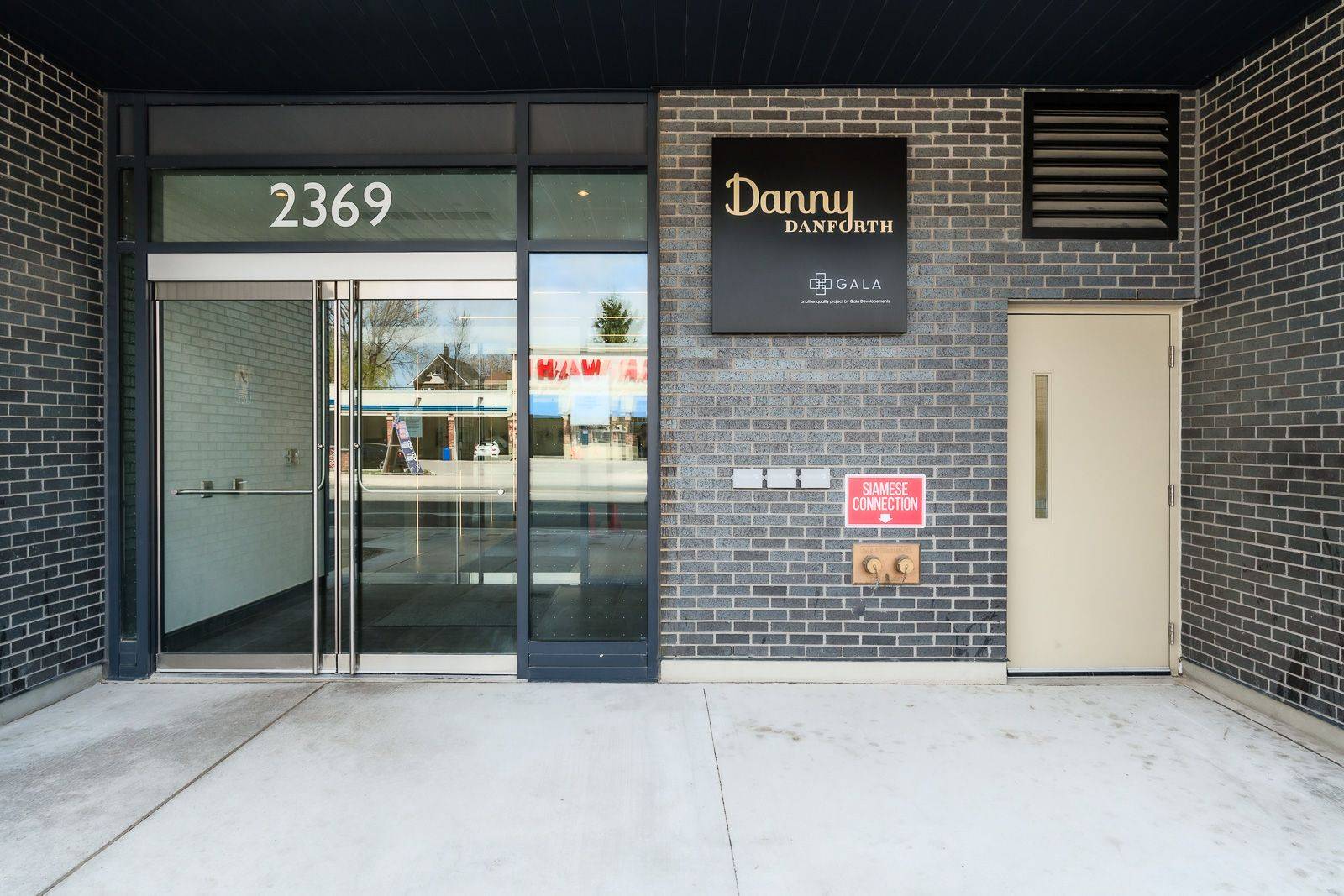 Toronto E02, ON M4C 0B1,2369 Danforth AVE #510