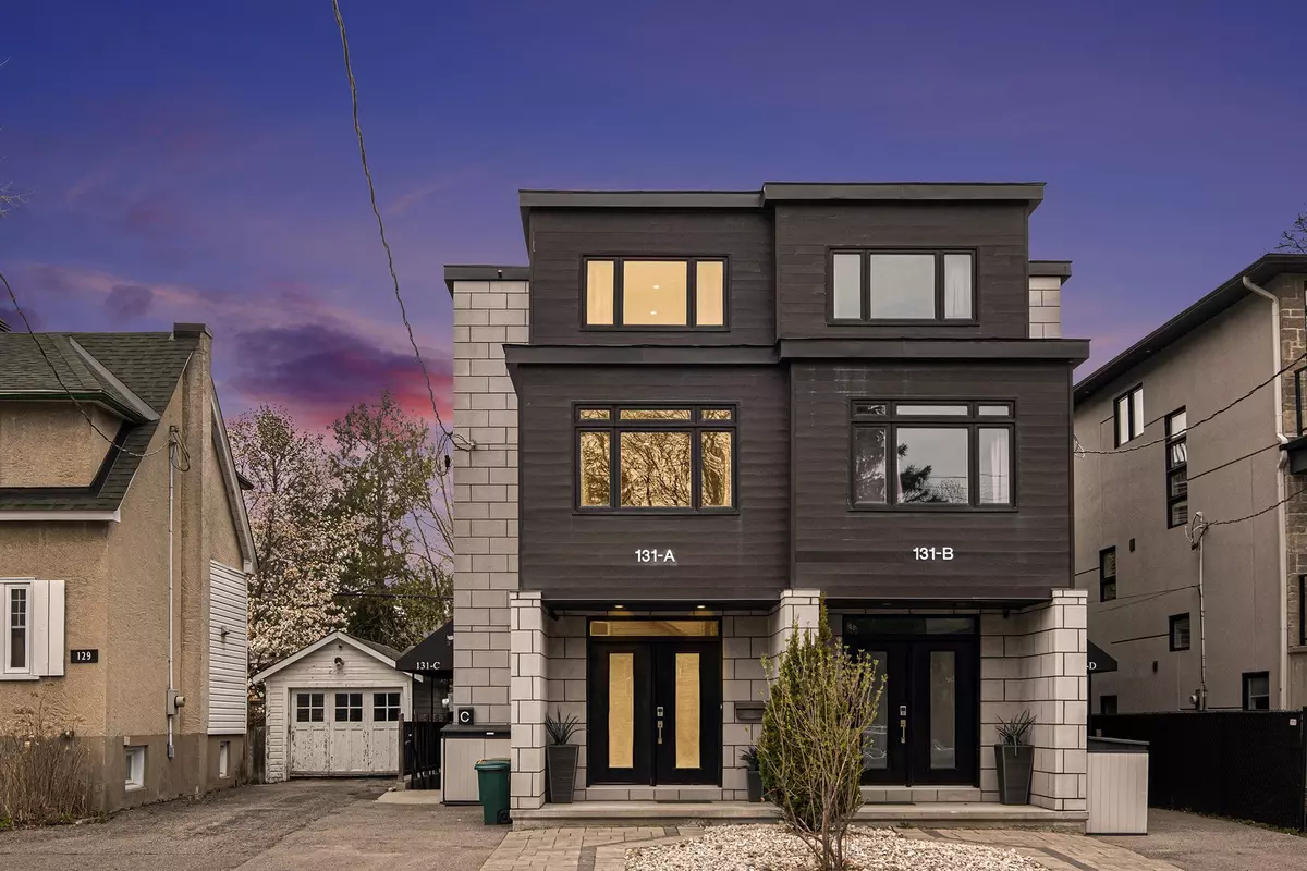 Overbrook - Castleheights And Area, ON K1K 1X4,131A Queen Mary ST