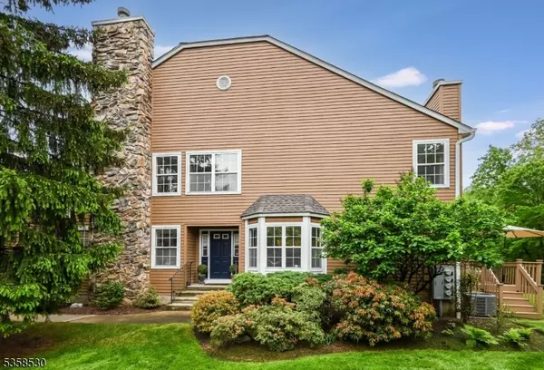 74 Hunter Rd #4, North Haledon Boro, NJ 07508